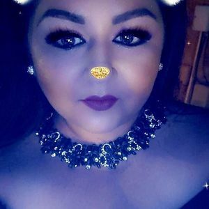 Meet your Posher, Ana l. duran